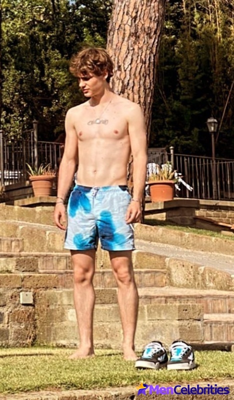 Alessandro Bedetti naked and sexy photos