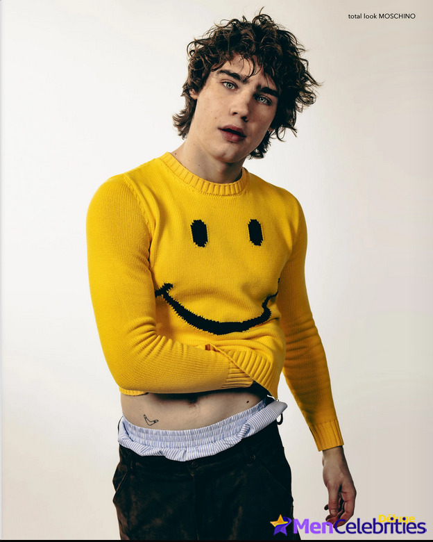 Alessandro Bedetti naked and sexy photos