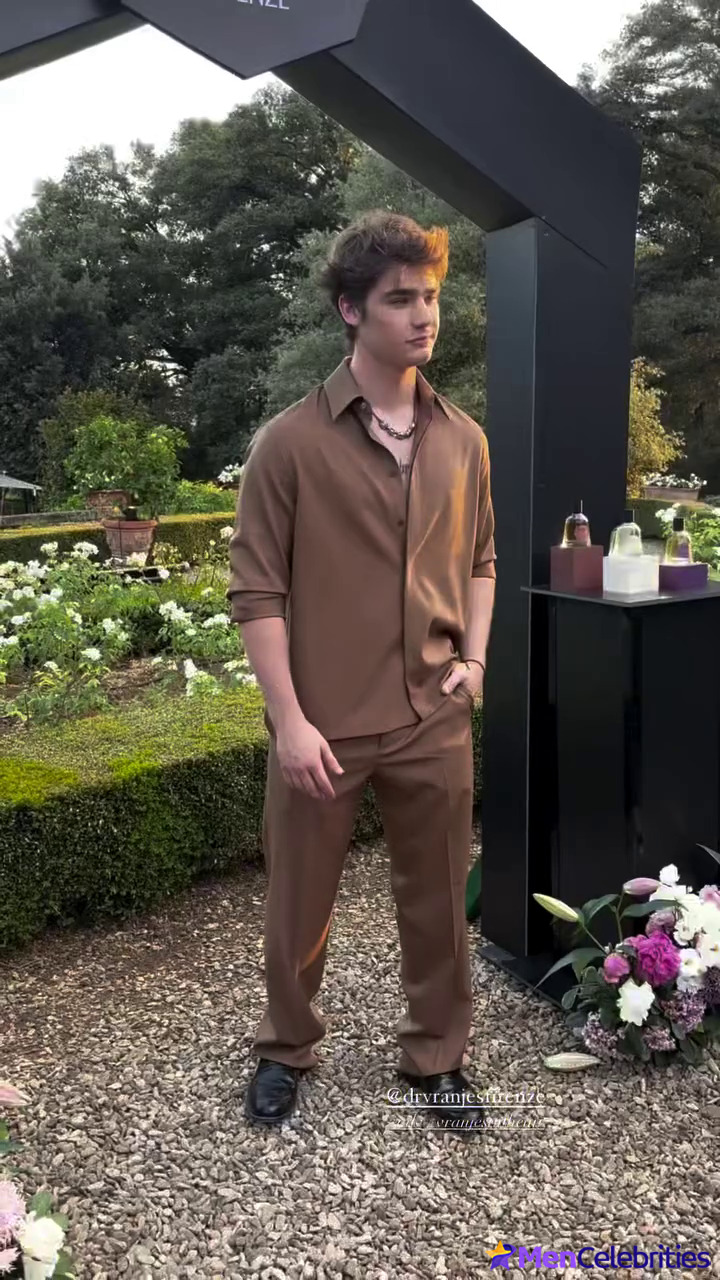 Alessandro Bedetti naked and sexy photos