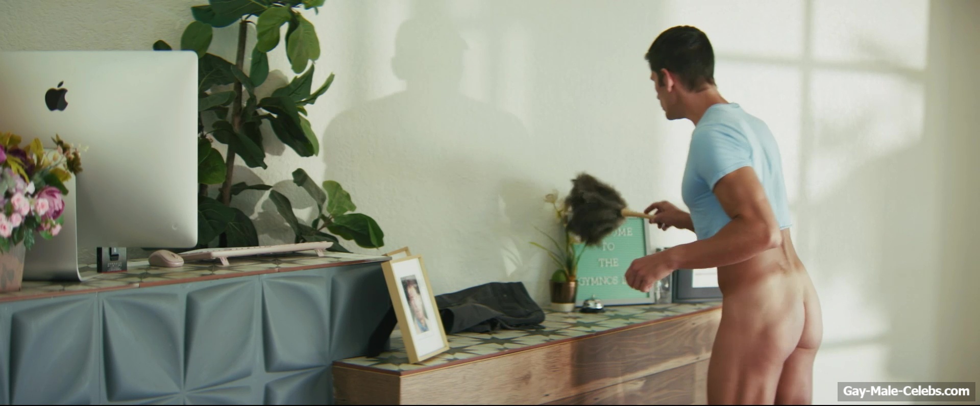 Alex Ringler naked ass