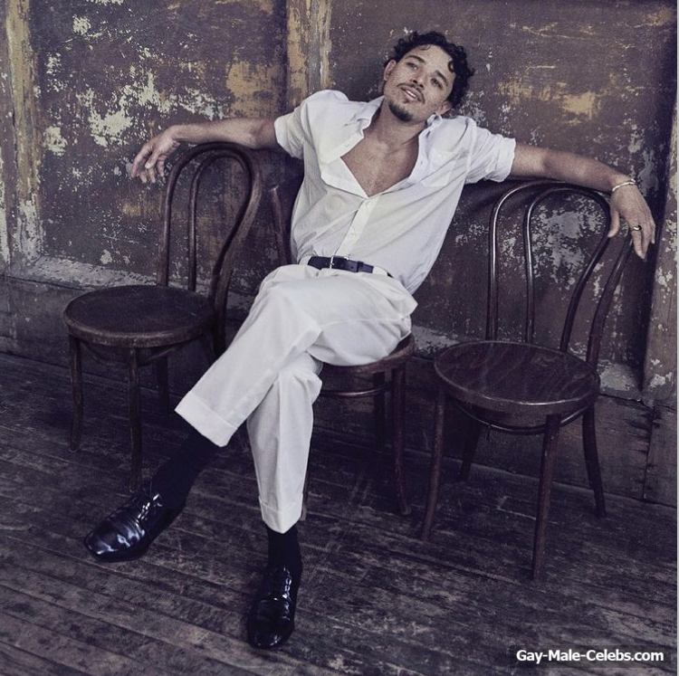 Anthony Ramos naked and bulge photos