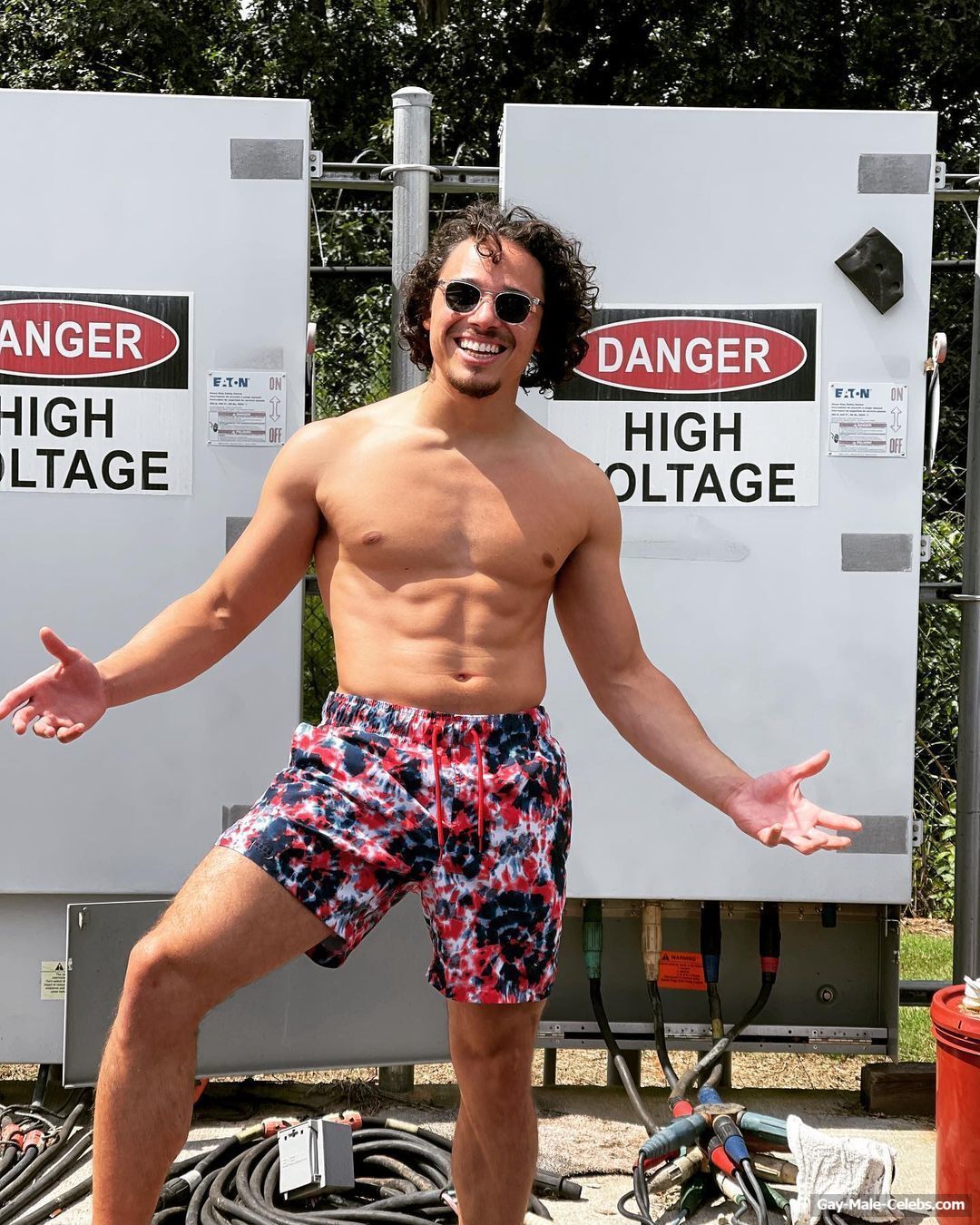 Anthony Ramos naked and bulge photos