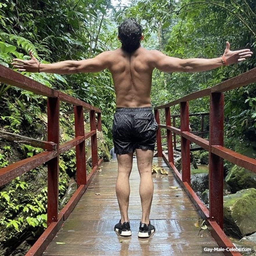 Anthony Ramos naked and bulge photos