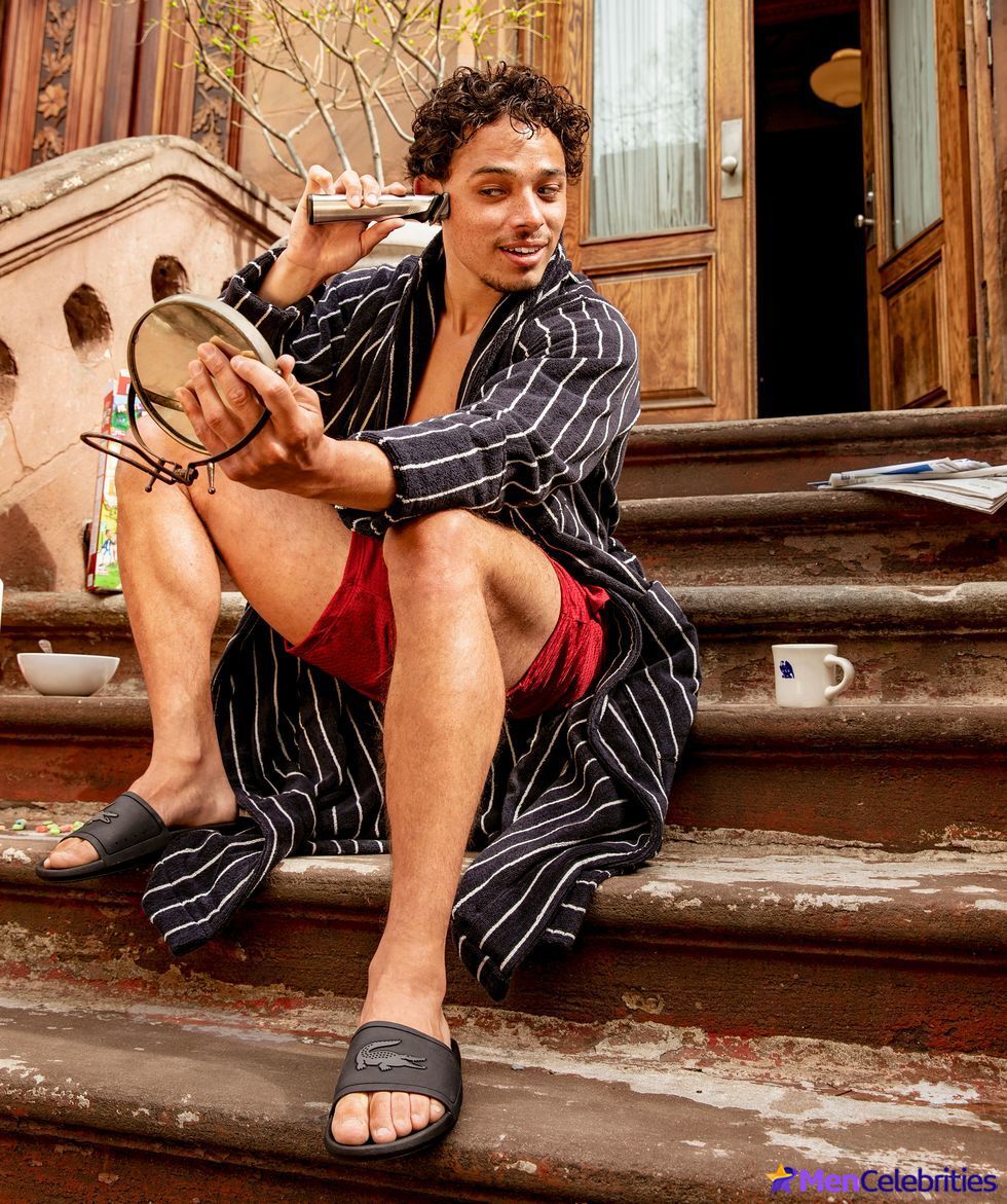 Anthony Ramos shirtless and bulge underwear pics