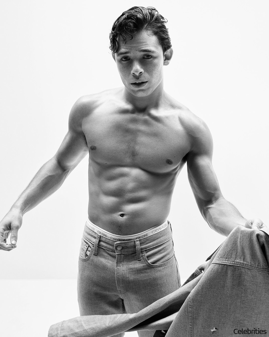 Anthony Ramos shirtless and bulge underwear pics
