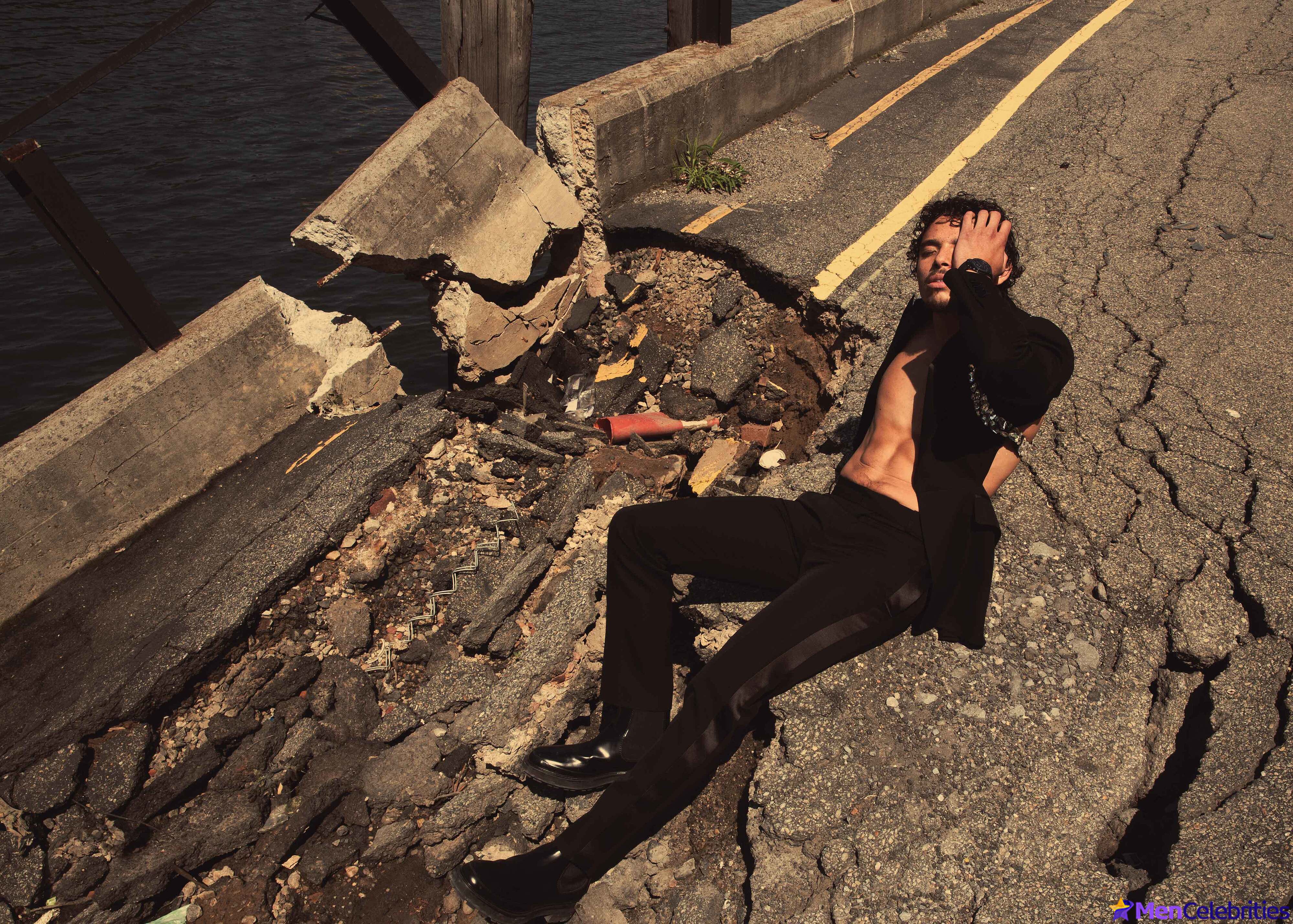 Anthony Ramos shirtless and bulge underwear pics