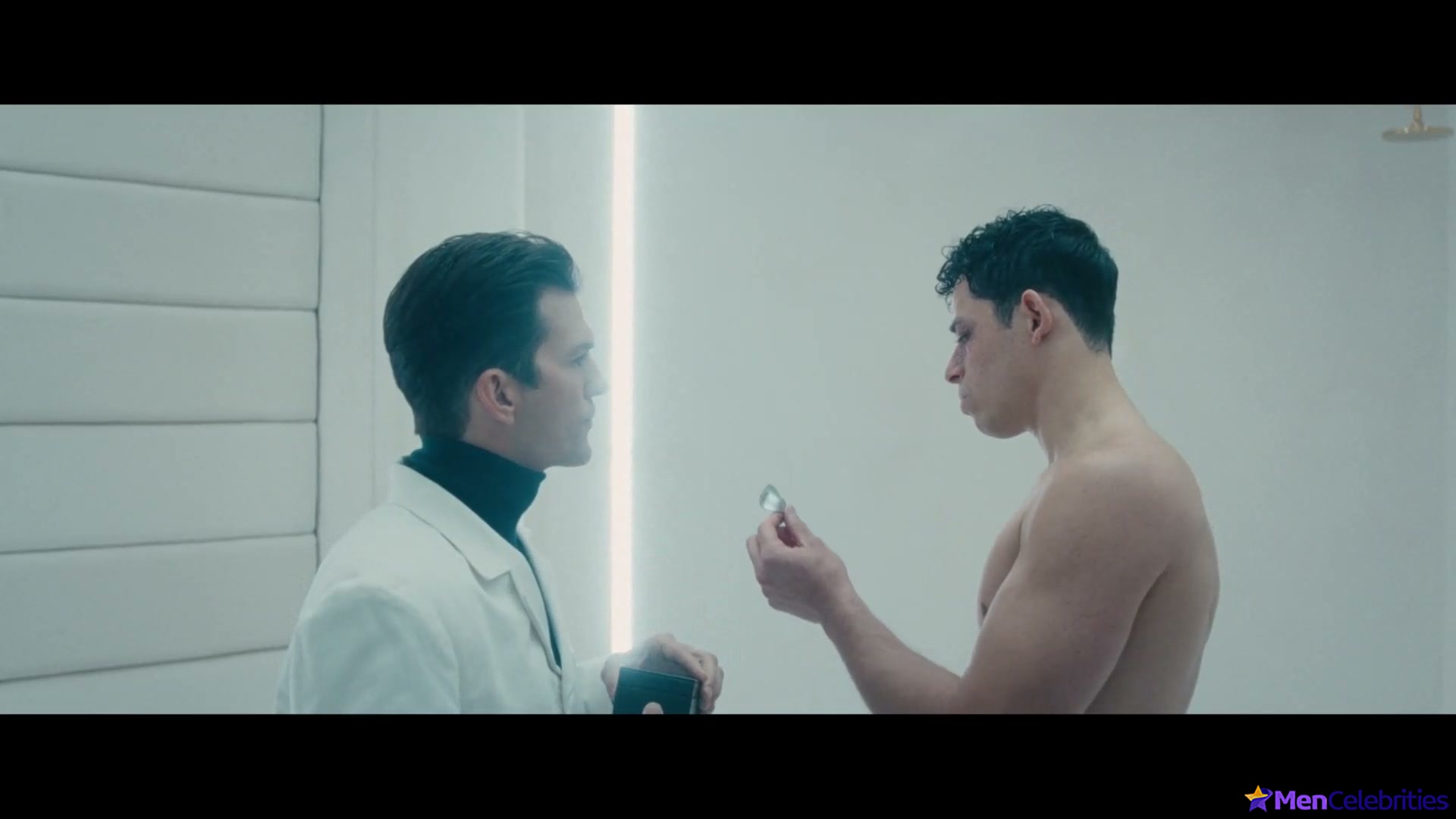 Anthony Ramos shirtless