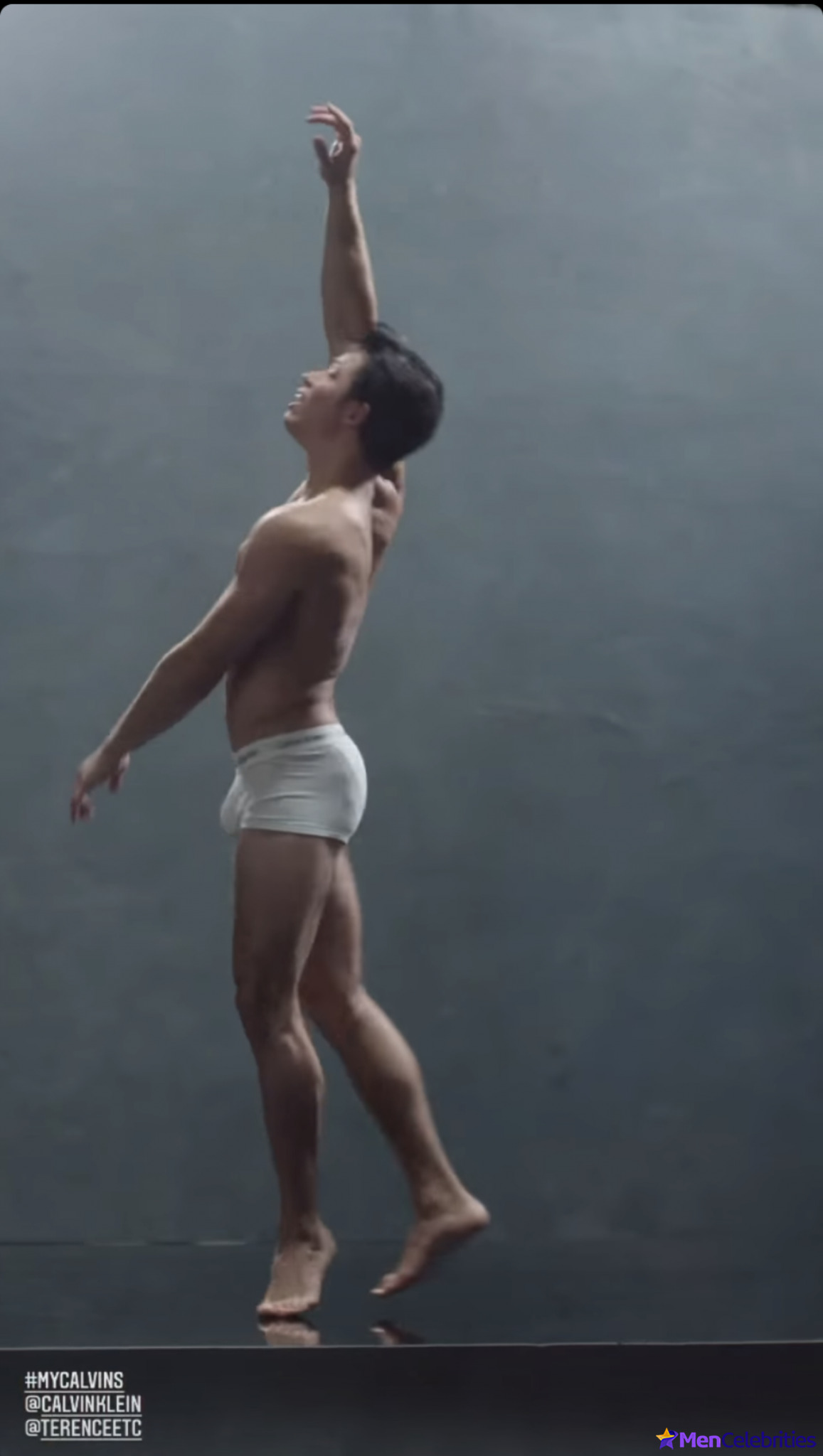 Anthony Ramos shirtless and bulge underwear pics