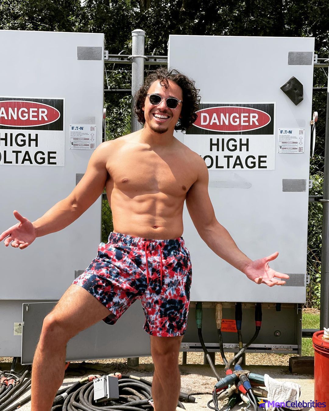 Anthony Ramos shirtless and bulge underwear pics