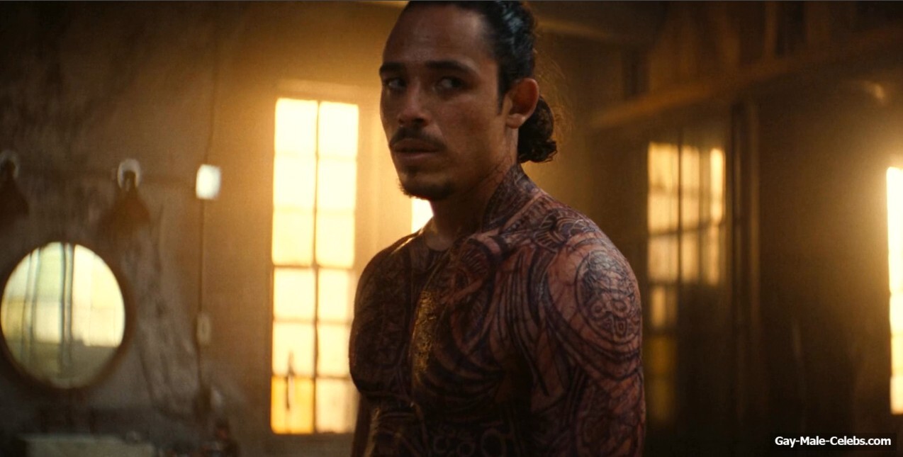 Anthony Ramos shirtless