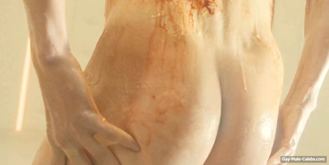 Ashton Kutcher nakwd ass