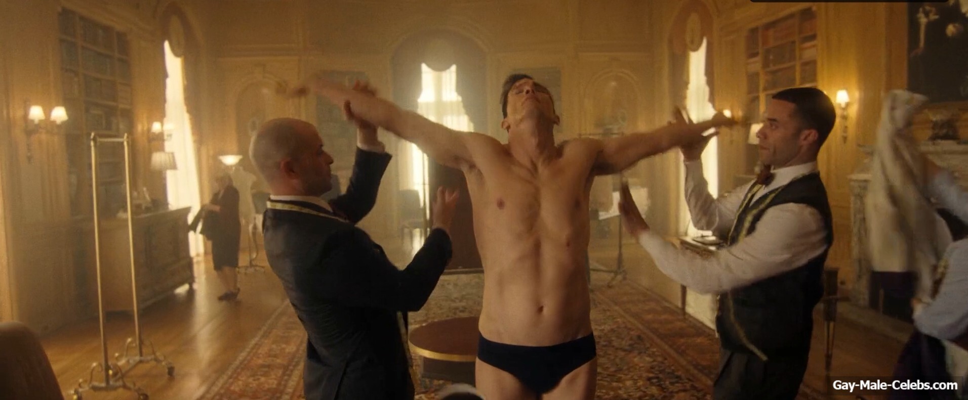 Ashton Kutcher bulge and shirtless in The Beauty