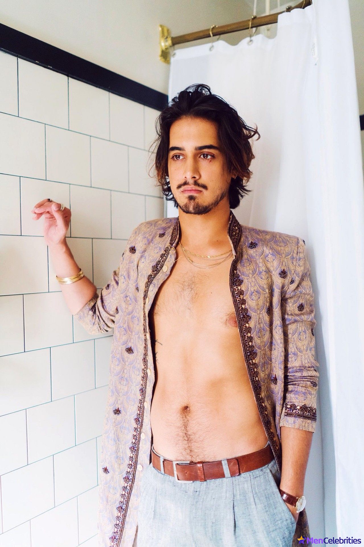 Avan Jogia nudity shots
