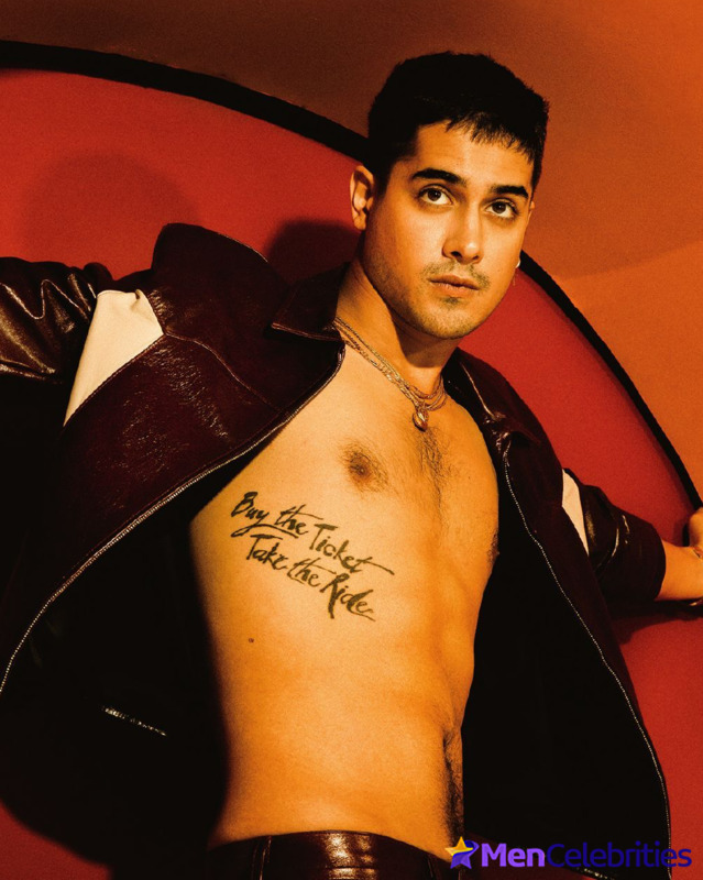 Avan Jogia nude photos