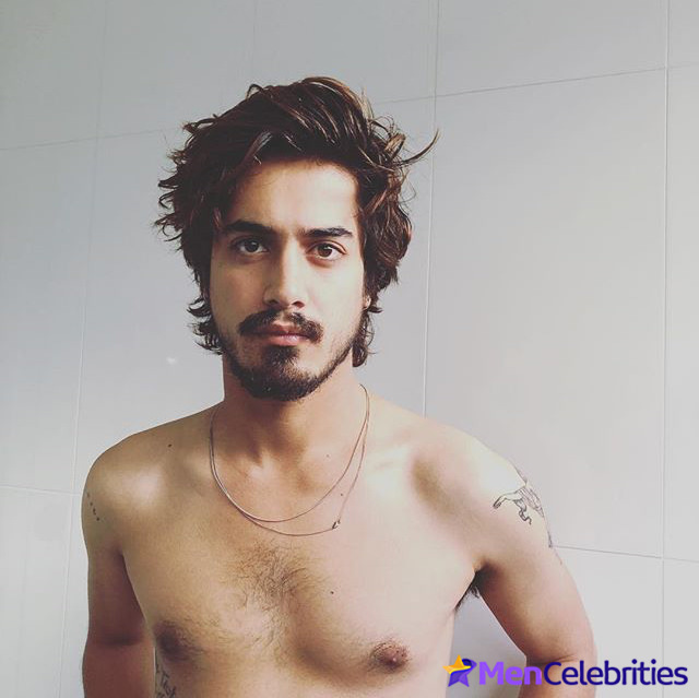 Avan Jogia nudes