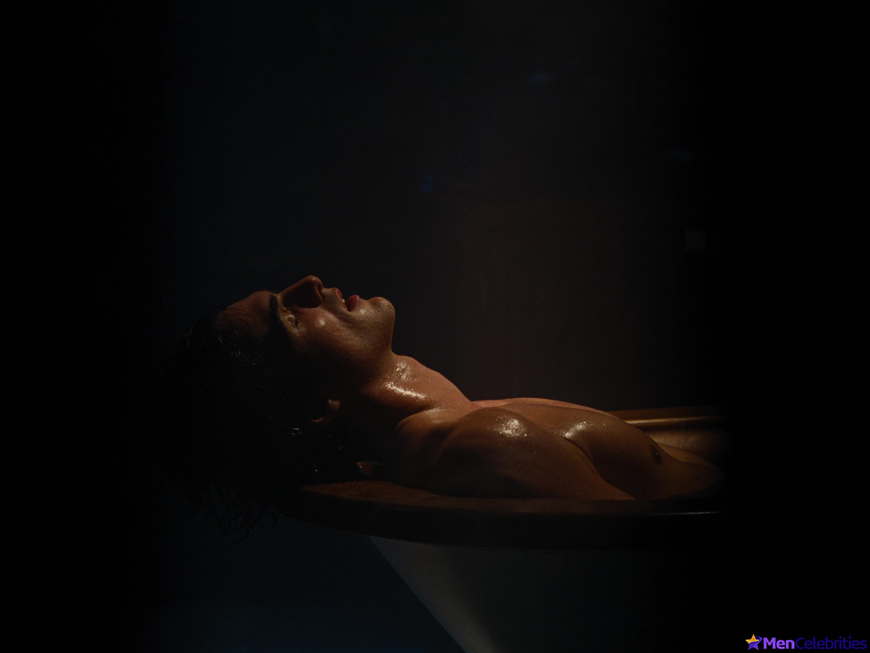 Jacob Elordi nude photo gallery