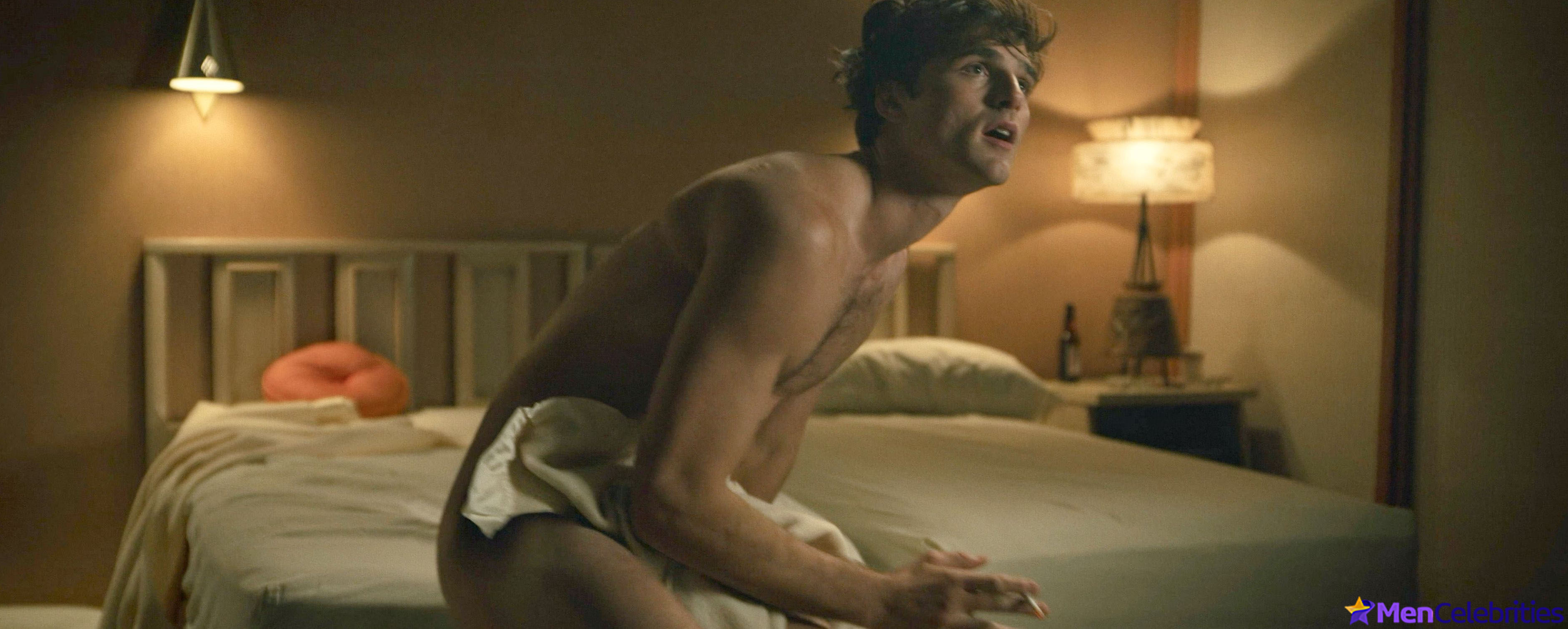 Jacob Elordi nude photo gallery