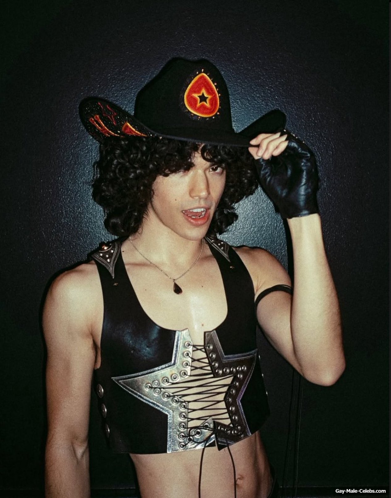 Conan Gray shirtless and sexy pics