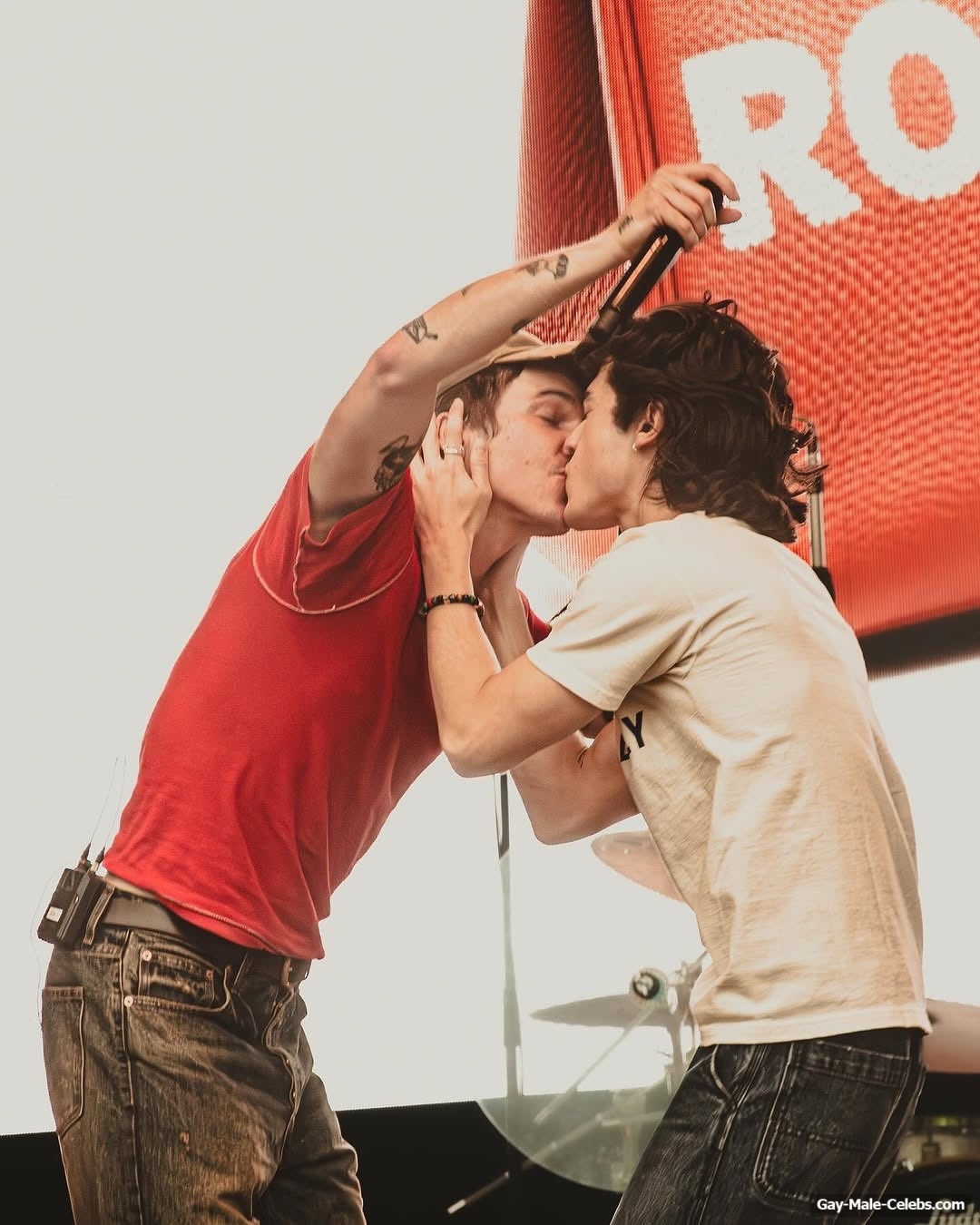 Conan Gray shirtless and sexy pics