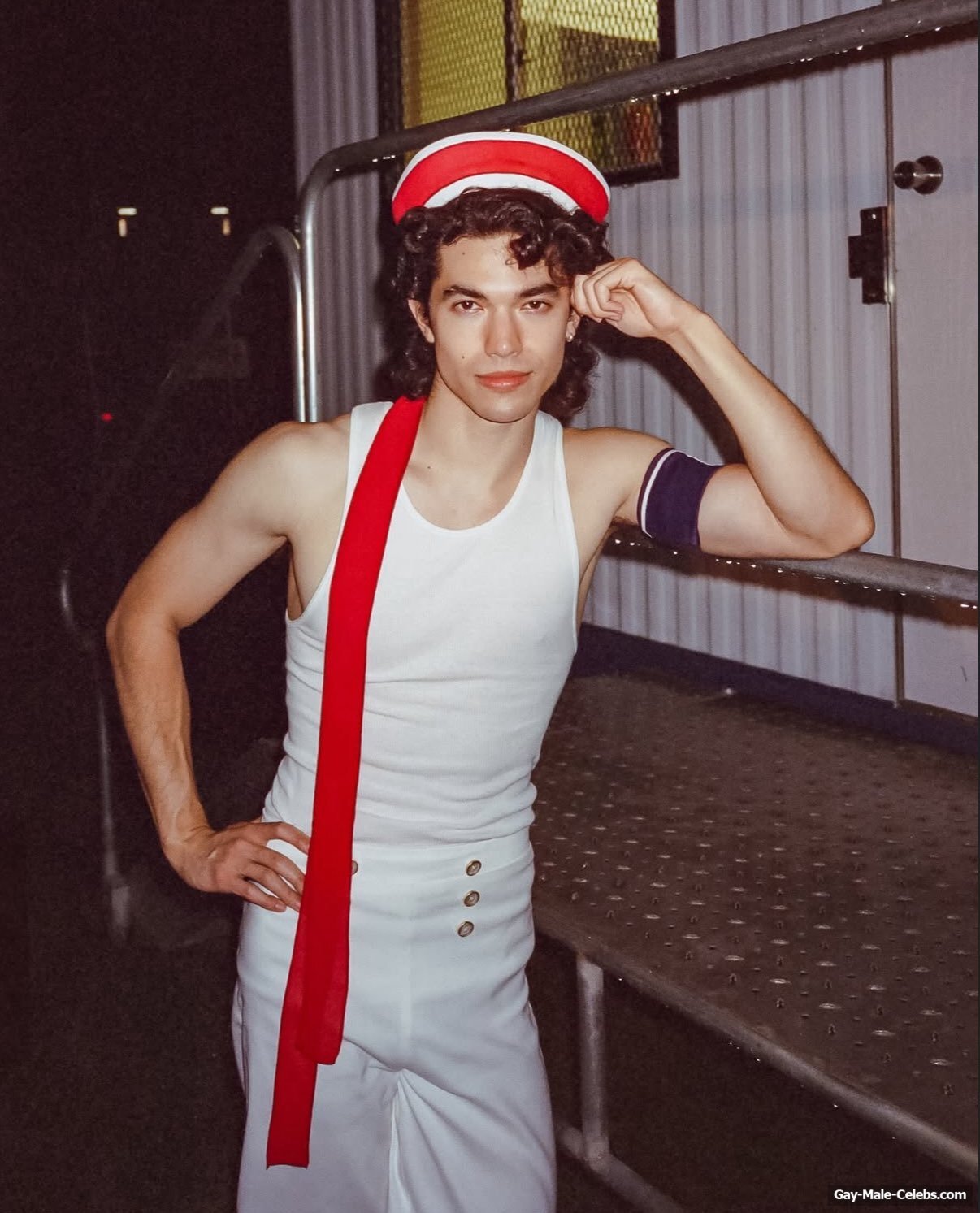 Conan Gray shirtless and sexy pics