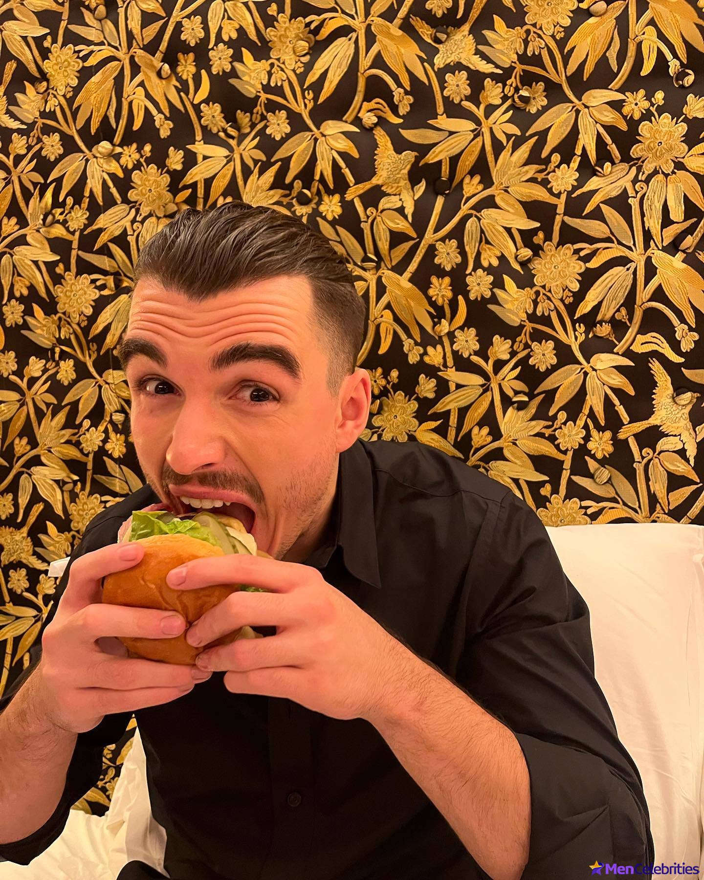 Corey Mylchreest shirtless and feet pics