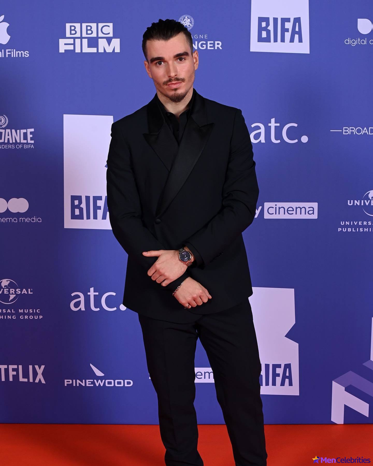 Corey Mylchreest shirtless and feet pics