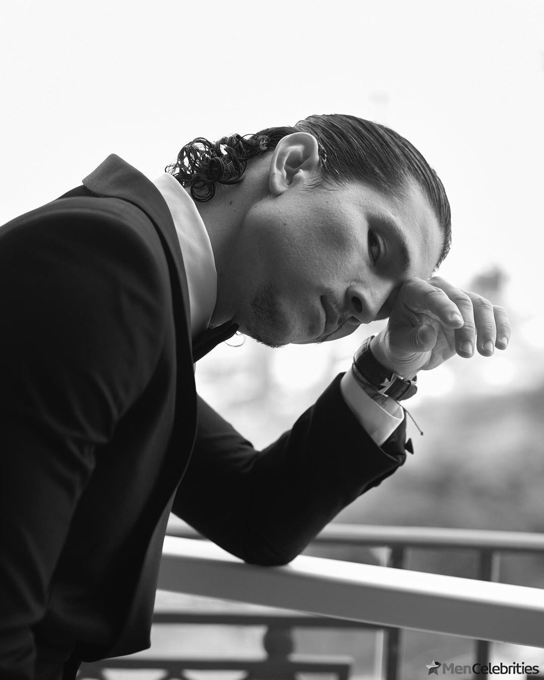 Danny Ramirez shirtless and underwear pics