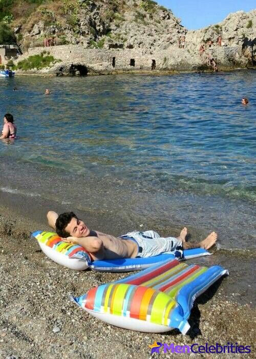 Dylan OBrien shirtless