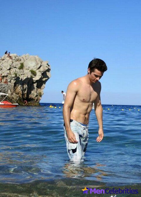 Dylan OBrien bulge oops