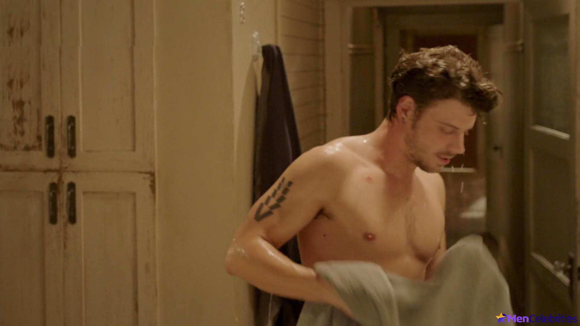 Francois Arnaud frontal nude and agy sex scenes