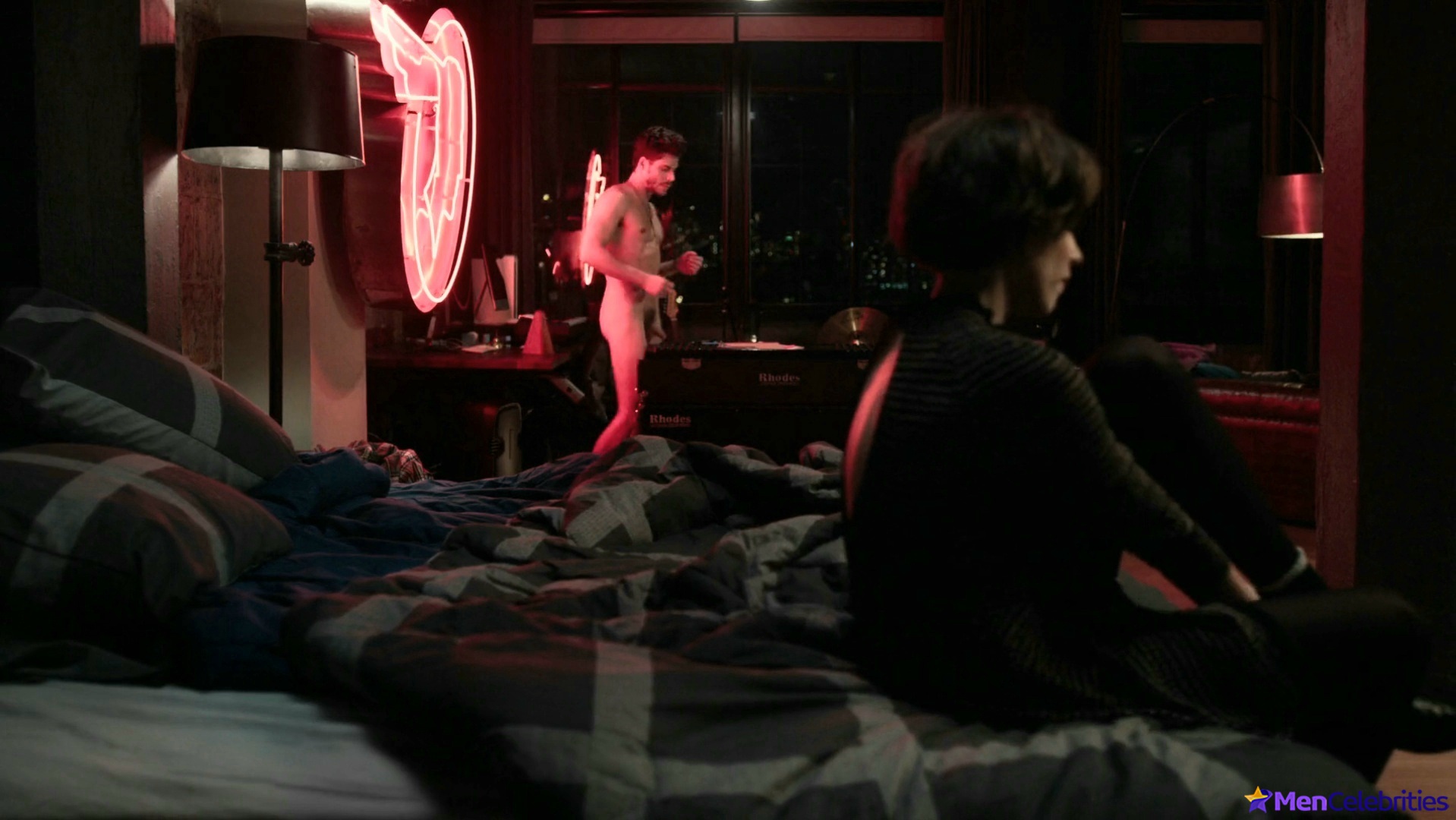 Francois Arnaud frontal nude and agy sex scenes