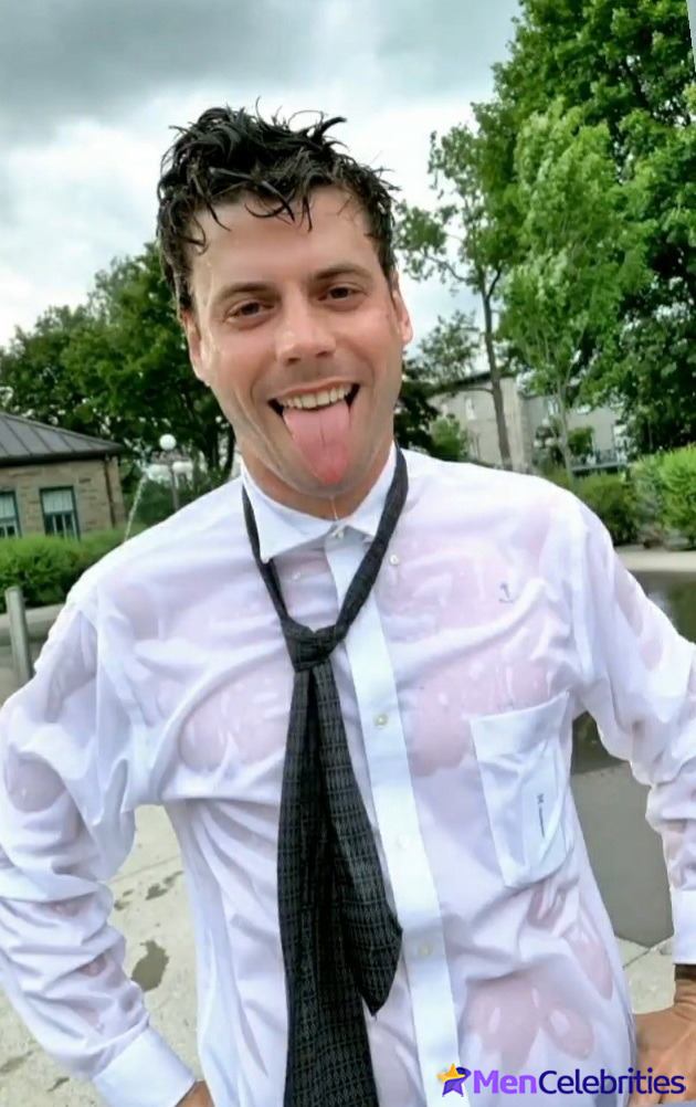 Francois Arnaud nude and underwear photos