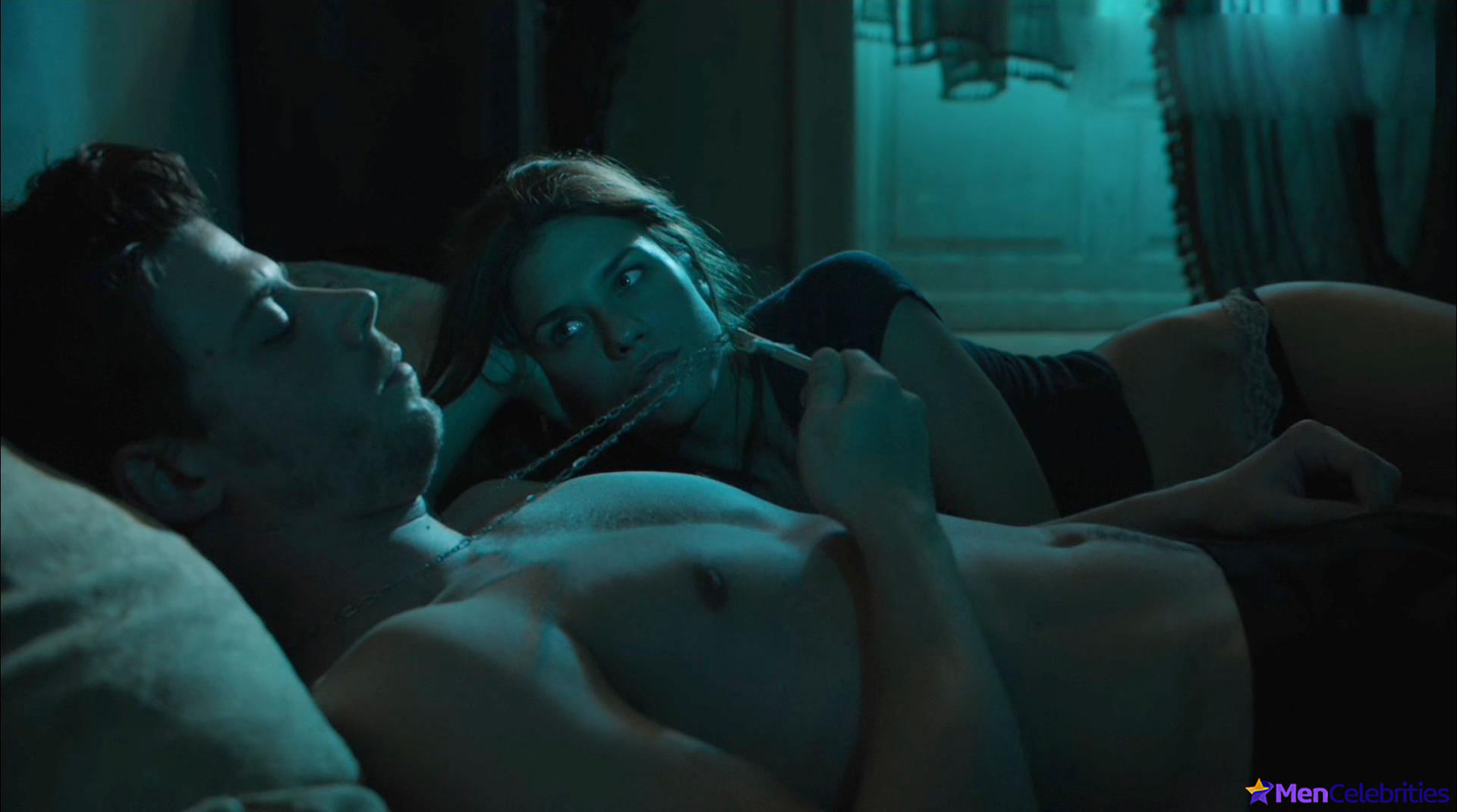 Francois Arnaud frontal nude and agy sex scenes
