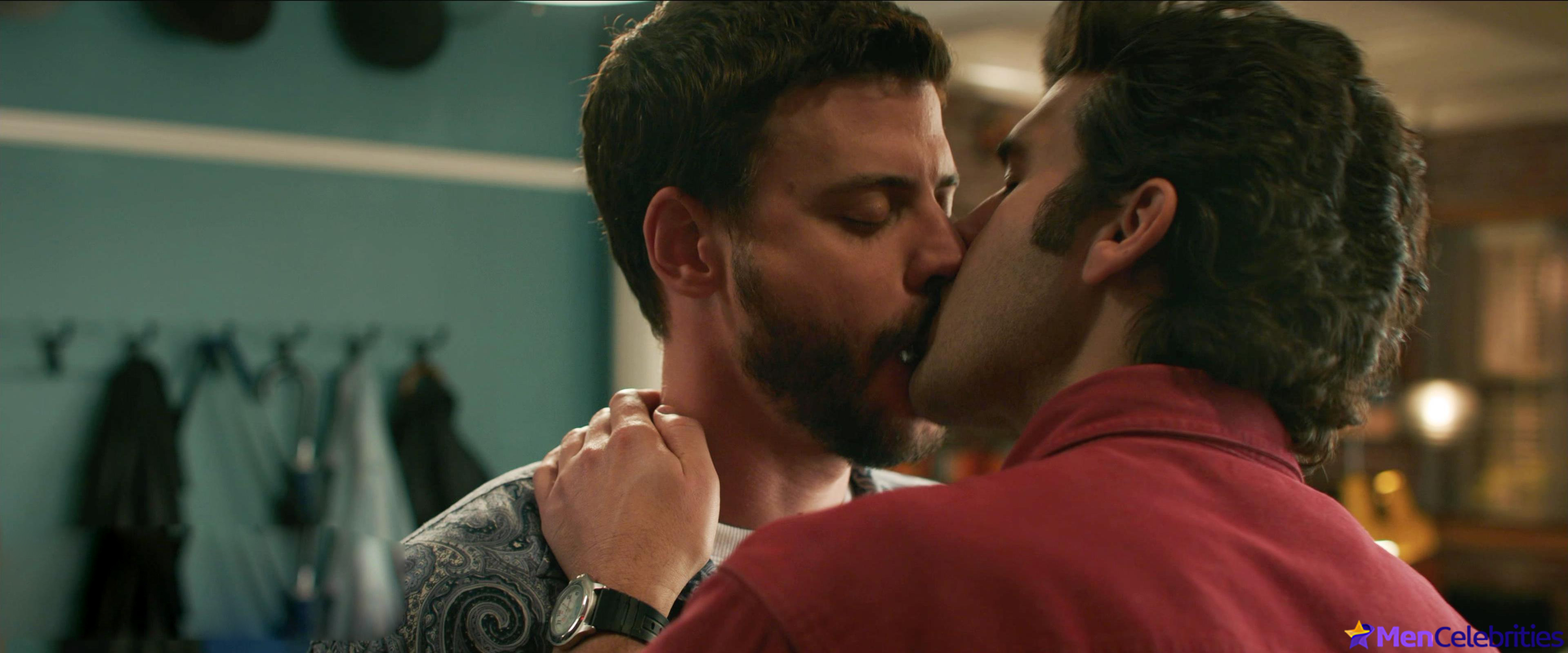 Francois Arnaud frontal nude and agy sex scenes