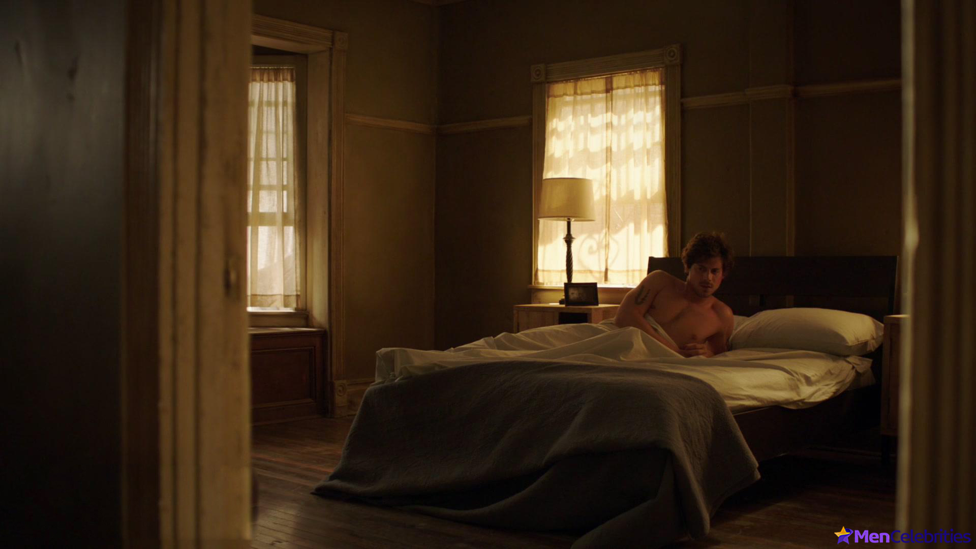 Francois Arnaud frontal nude and agy sex scenes