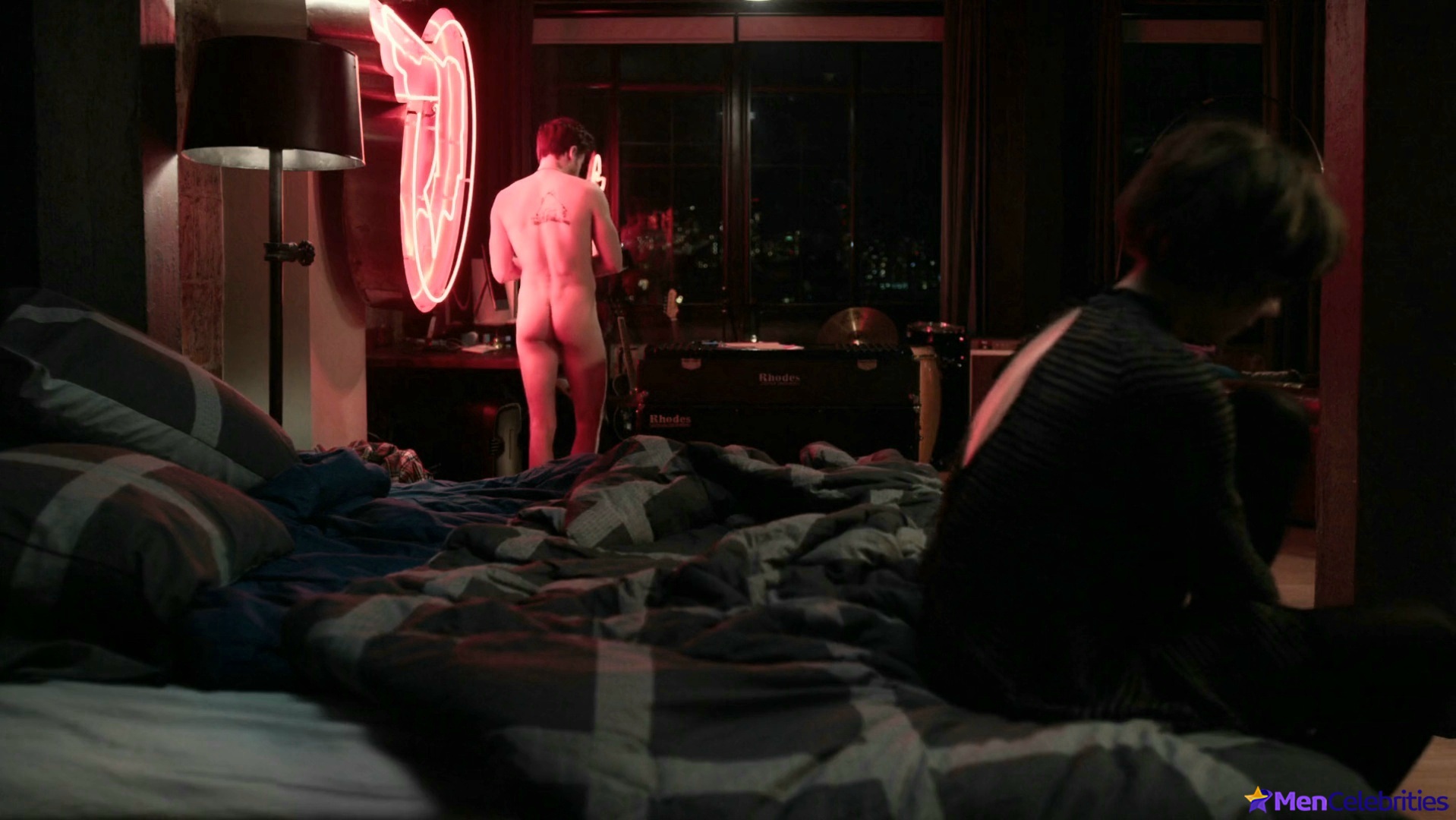 Francois Arnaud frontal nude and agy sex scenes