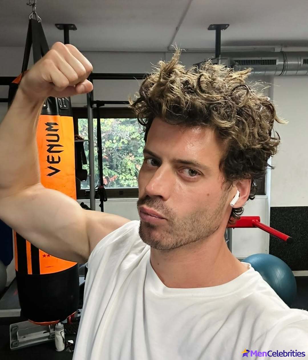 Francois Arnaud nude and underwear photos