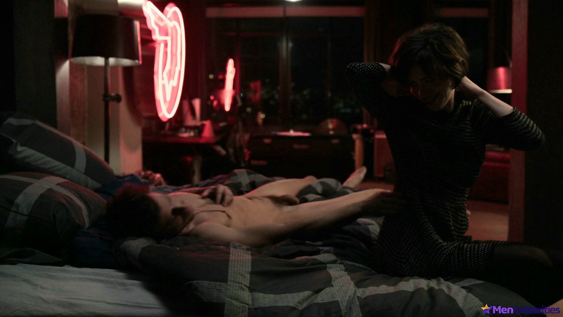 Francois Arnaud frontal nude and agy sex scenes