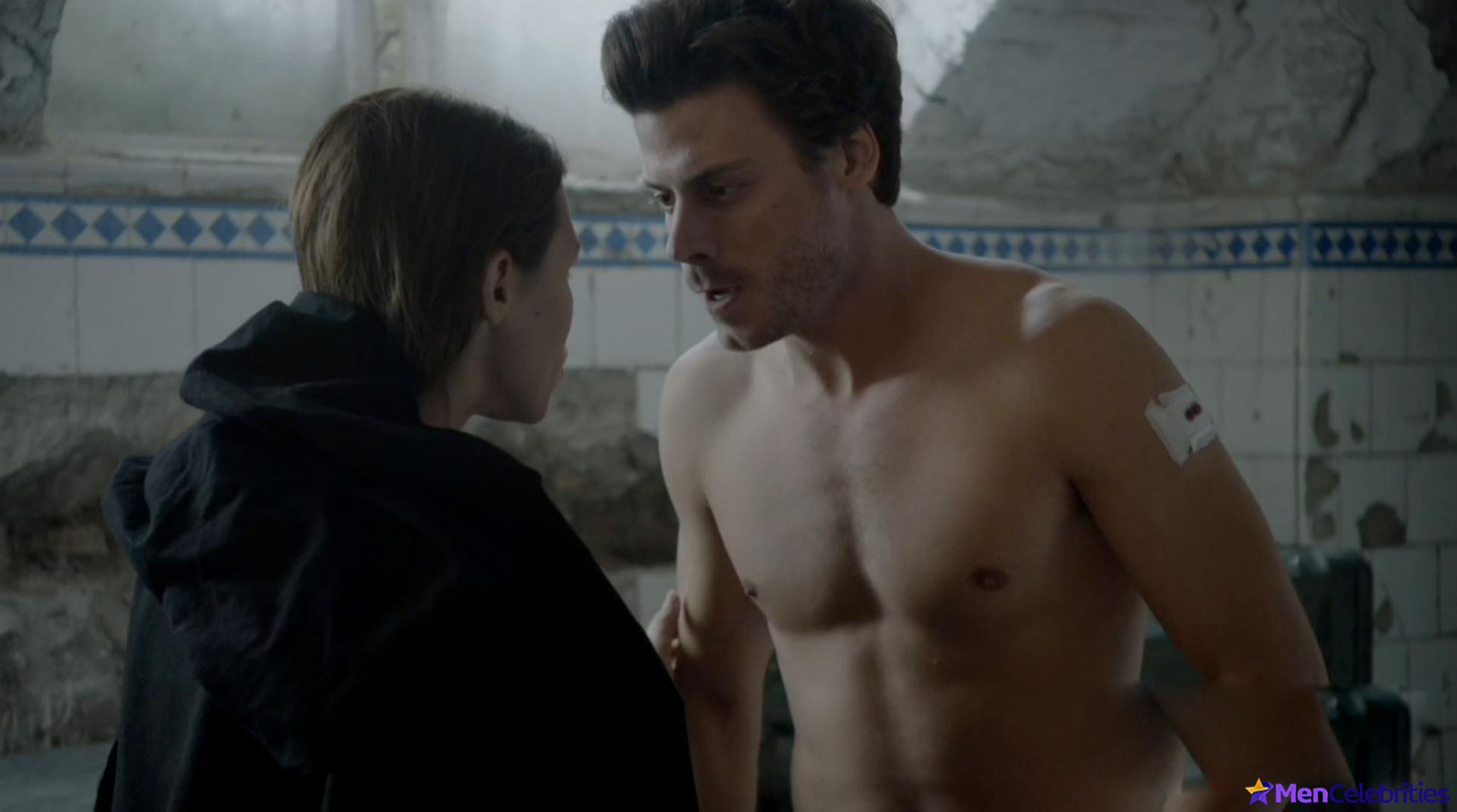 Francois Arnaud frontal nude and agy sex scenes