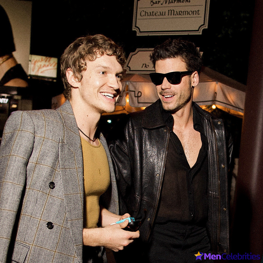 Francois Arnaud nude and underwear photos