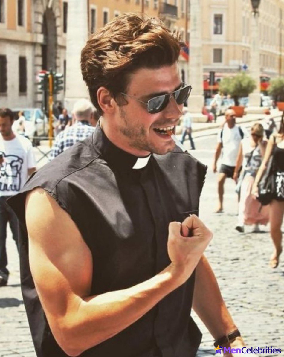 Francois Arnaud nude and underwear photos