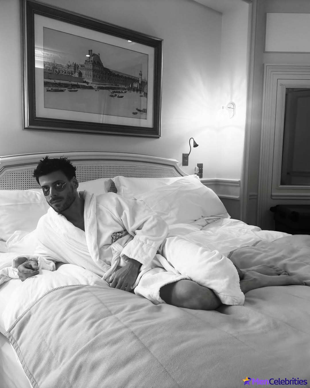 Francois Arnaud nude and underwear photos