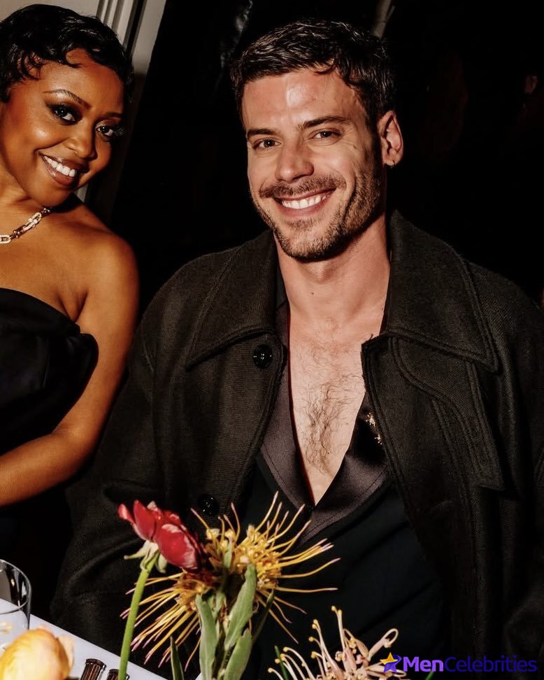 Francois Arnaud nude and underwear photos