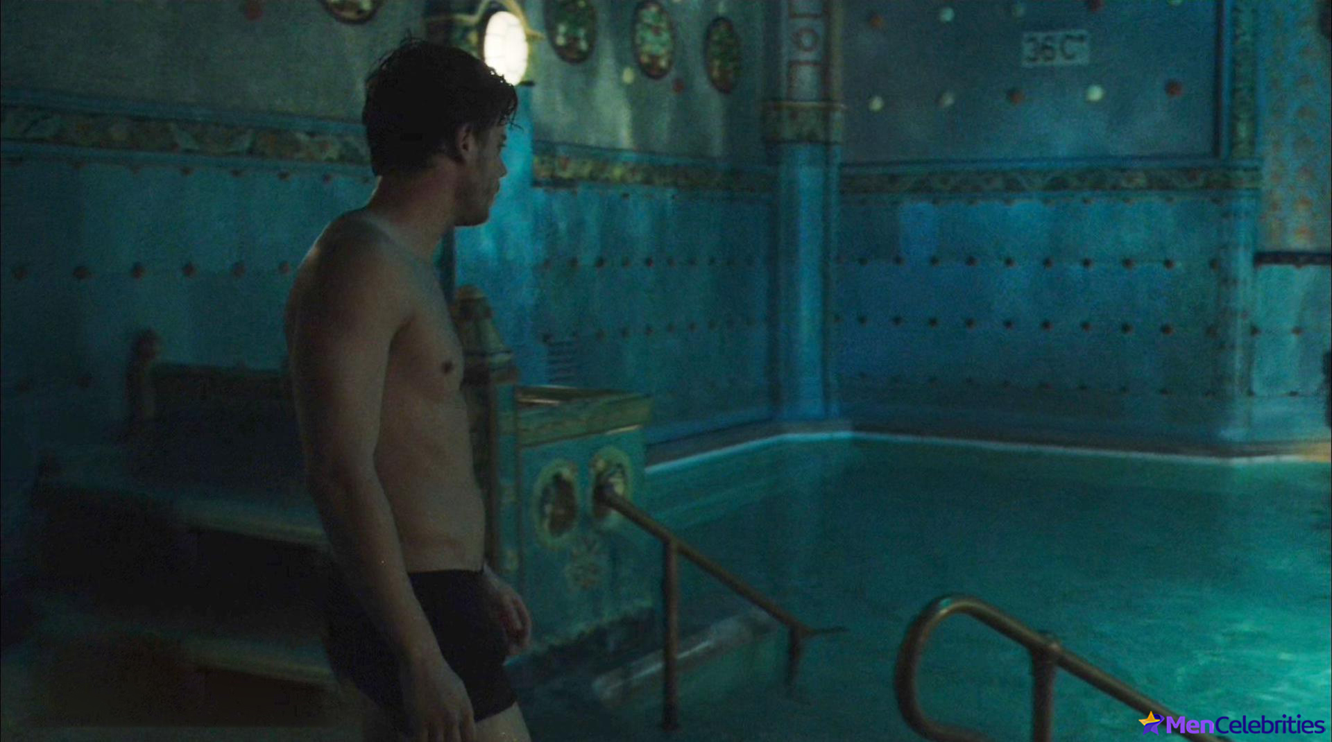 Francois Arnaud frontal nude and agy sex scenes