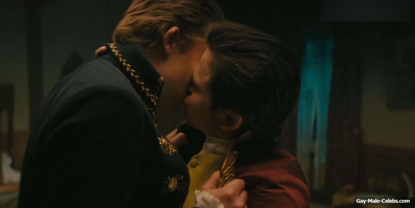 Freddie Dennis Sam Clemmett Nude Gay Sex in Queen Charlotte A Bridgerton Story