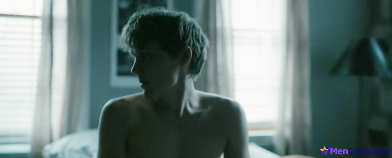 Hunter Doohan nude movie scenes