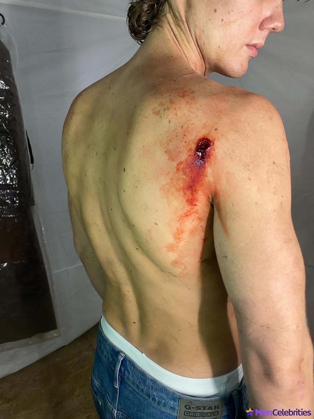 Hunter Doohan shirtless and bulge pics