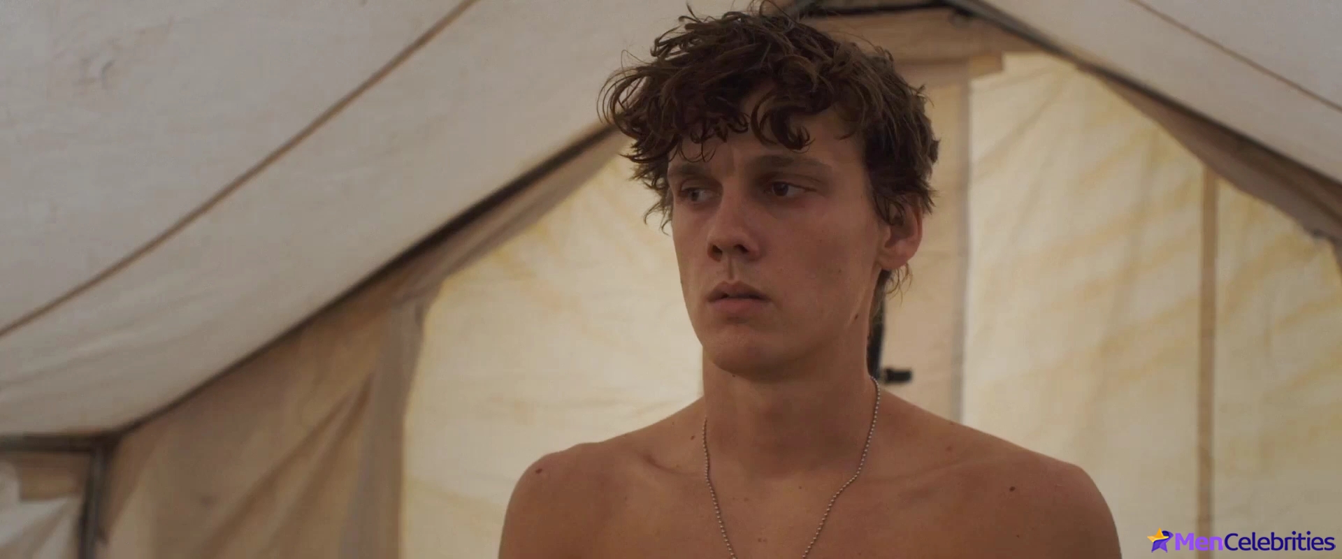 Hunter Doohan nude movie scenes