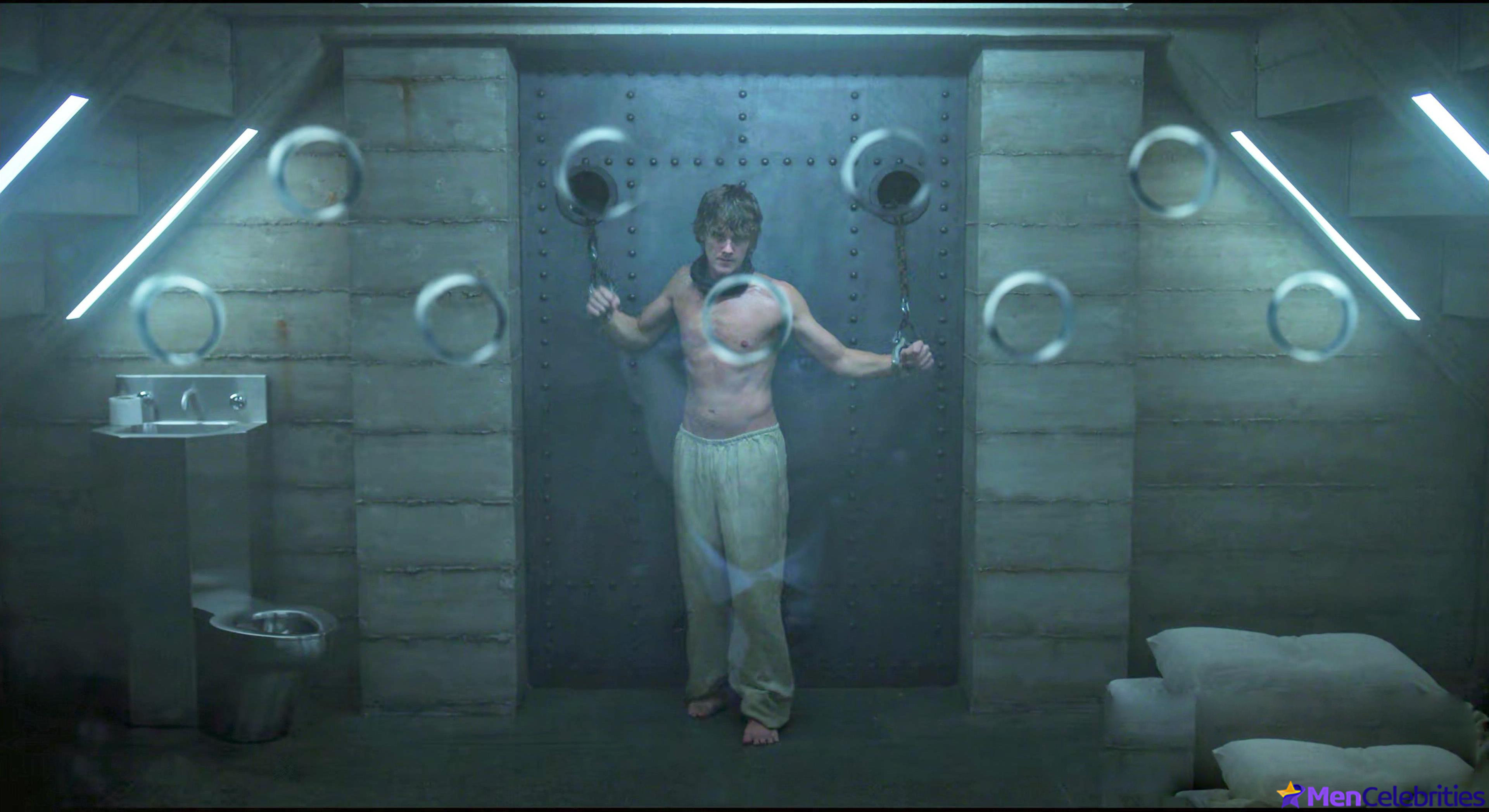 Hunter Doohan nude movie scenes