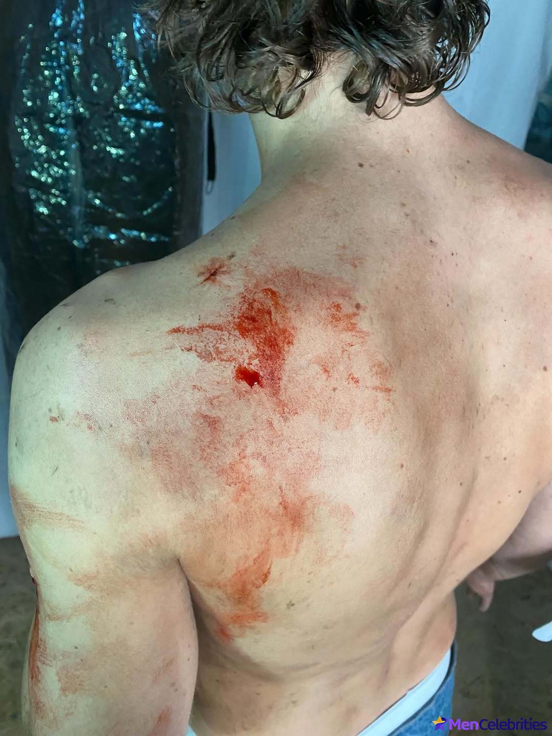 Hunter Doohan shirtless and bulge pics